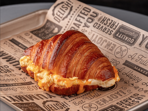 Croissant egg & Cheese